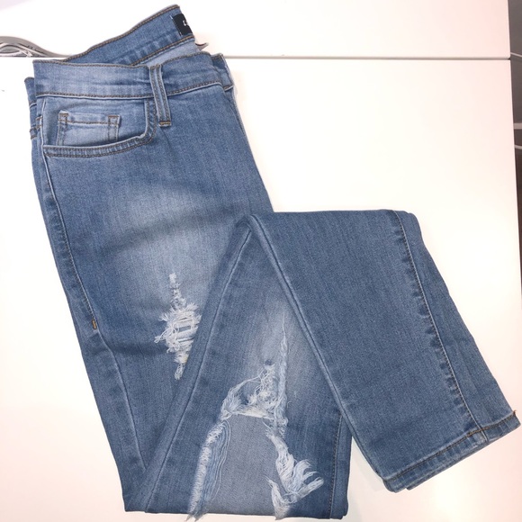 Ripped Highwaisted Skinny Jeans